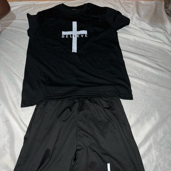 black sets